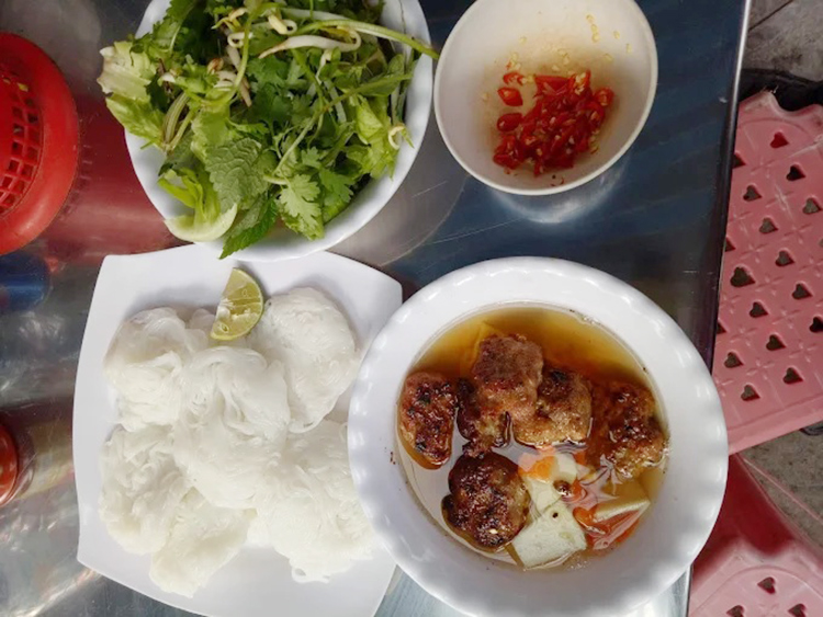 Bún Chả Tầng Hầm - 88 Cao Thắng, Hạc Thành, Thanh Hóa