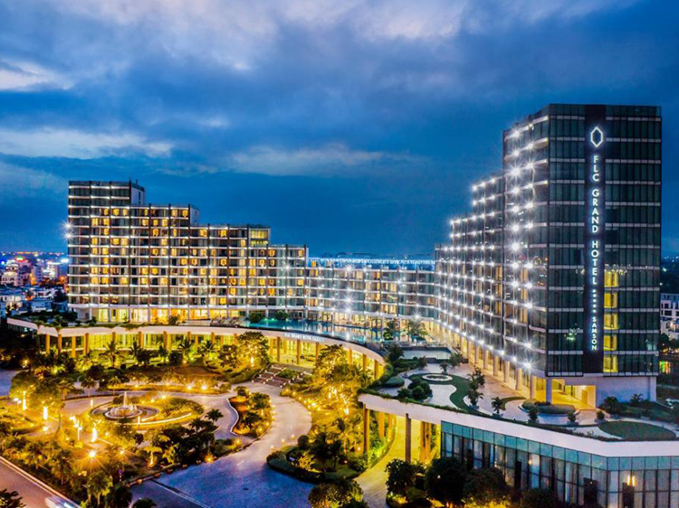 FLC Grand Hotel Samson gần biển Sầm Sơn