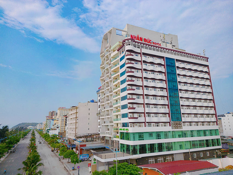 Khách sạn Nhân Đức Sầm Sơn bãi tắm C